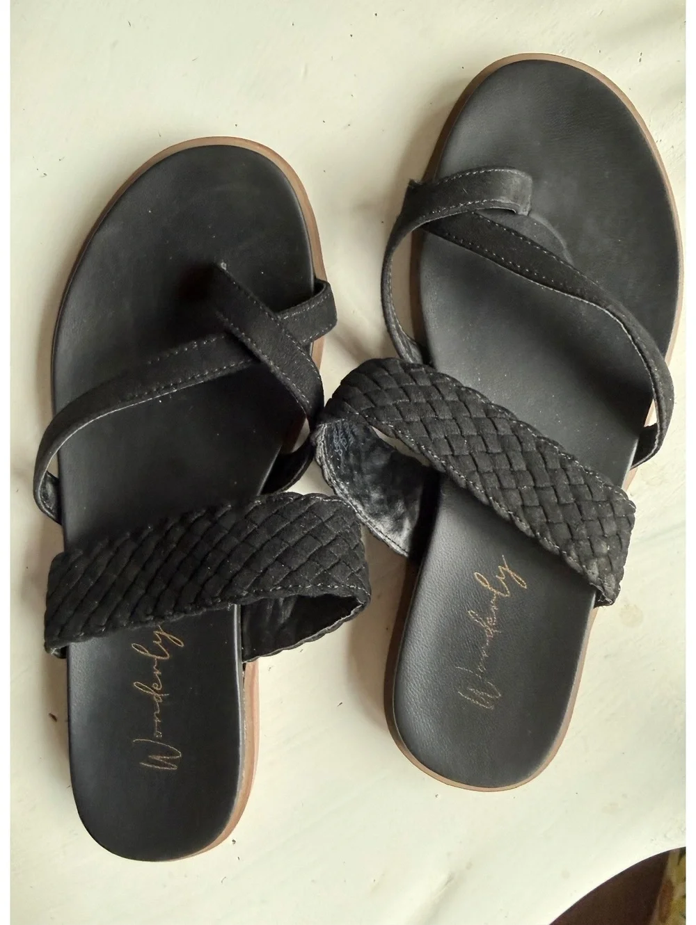 Wonderly Black Braided Strap Slide Sandals Size 6